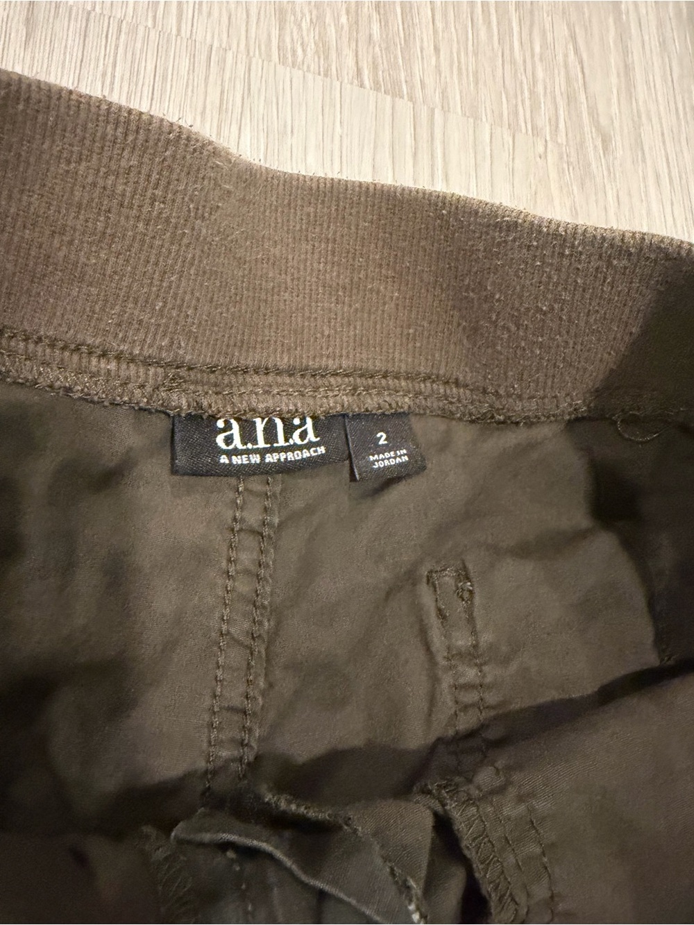a.n.a Olive Green Camo Drawstring Women's Shorts - Picture 4 of 6